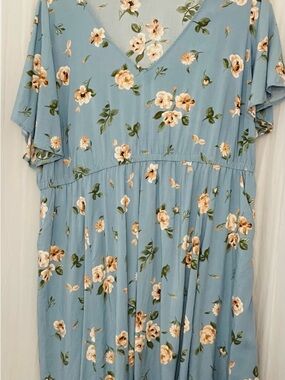 Torrid Blue Floral V‑Neck Maxi Dress